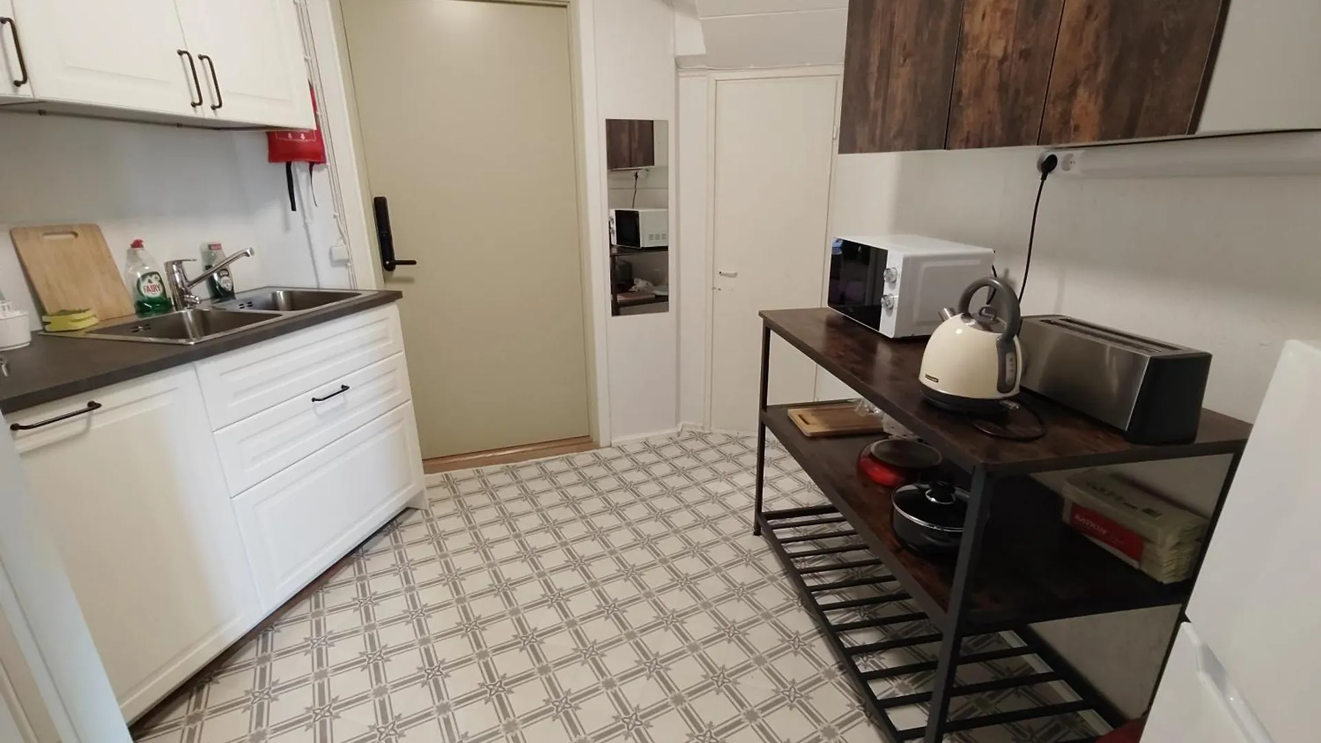 4B Stay - Best Budget Boutique Boardinghouse Helsinki Apartamento